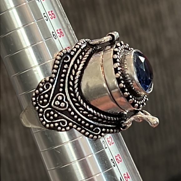 #458 Synthetic Blue Topaz Handcrafted Poison โ ๏ธ Ring ๐ Size 9 NWOT - Picture 12 of 15
